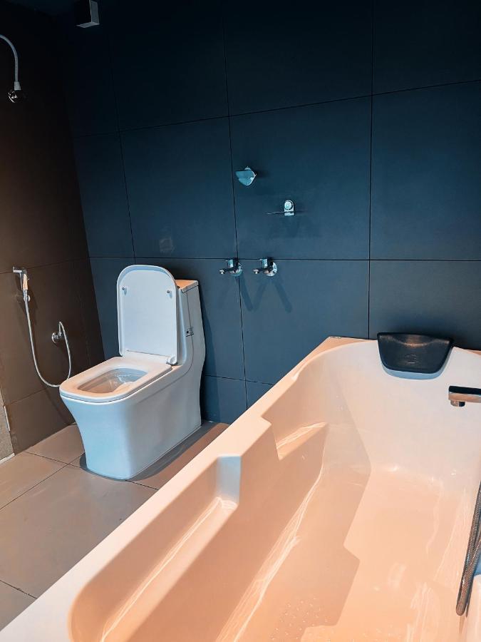 Bbc Luxury Apartments Perintalmanna Экстерьер фото